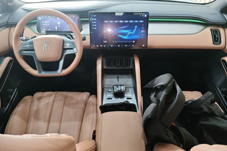 Used BYD Song L EV 2025 Intelligent Driving Version 662 km LiDAR Excellence Edition Center Console