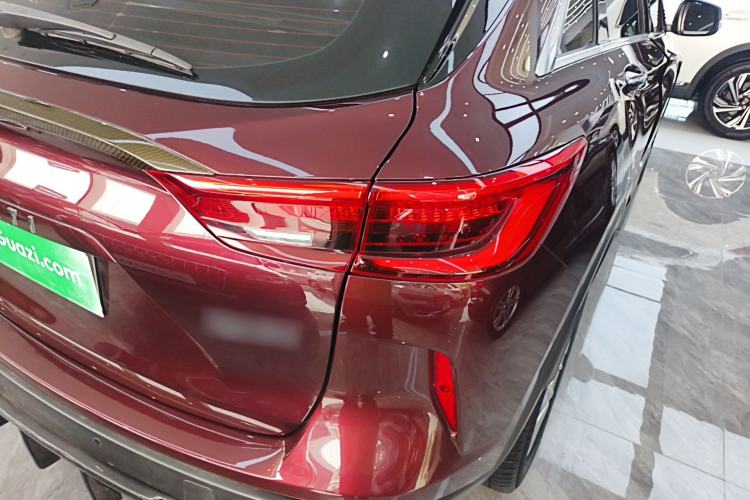 Used Infiniti QX50 2018 2.0T Two-Wheel Drive Fashion Edition Exterior 3