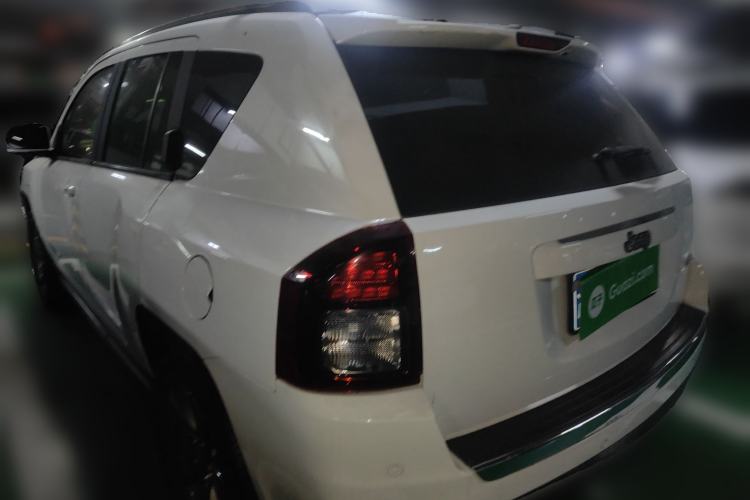 Used Jeep Compass 2013 2.4L four-wheel-drive sport version
