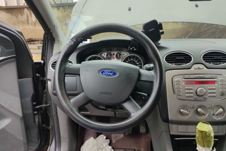 Used Ford Focus 2013 Hatchback Classic 1.8L Automatic Base Model
