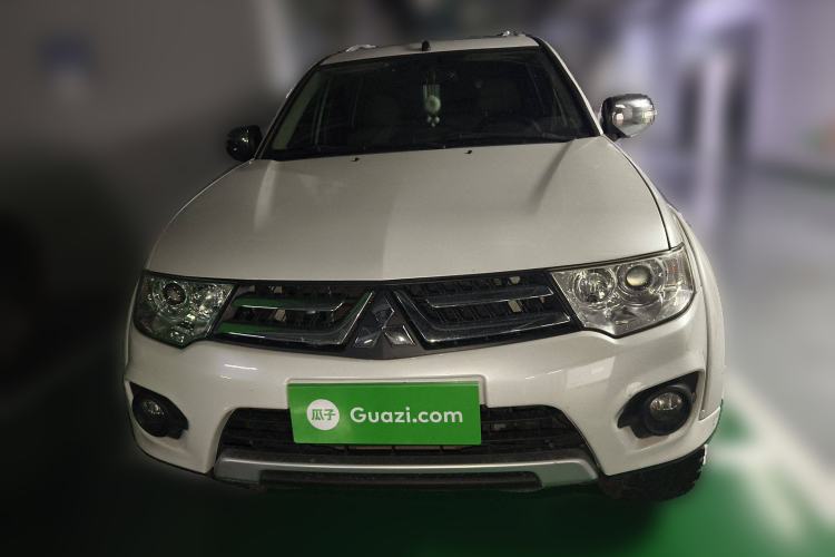 Used Mitsubishi Pajero Sport 2013 3.0L Automatic 4x4 Flagship Edition
