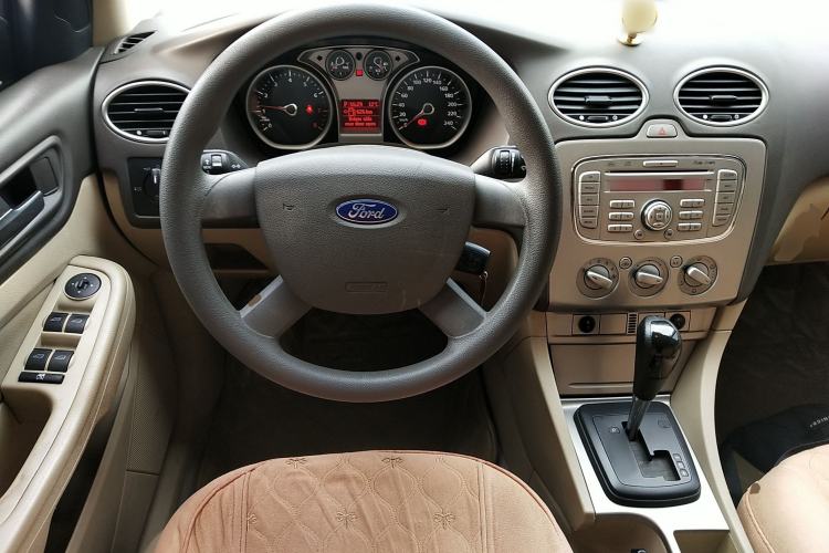 Used Ford Focus 2011 Hatchback 1.8L Automatic Fashion Edition