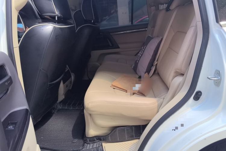 Used Toyota Land Cruiser 
