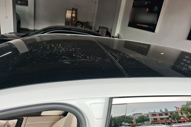 Used ONVO Luxeed L90 2025 Model—Ultra Six-Seater Version Roof