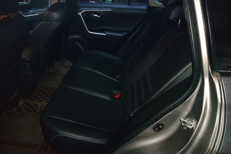 Used Toyota RAV4 2020 2.0L CVT Two-Wheel Drive Fashion PLUS Edition