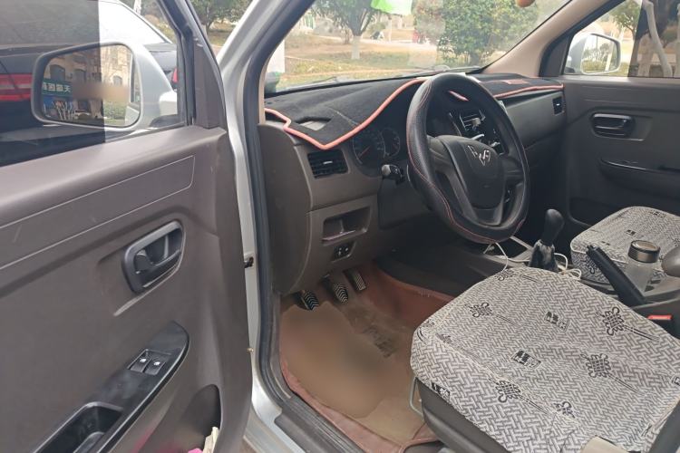 Used Wuling Rongguang V 2018 1.5L Standard Version
