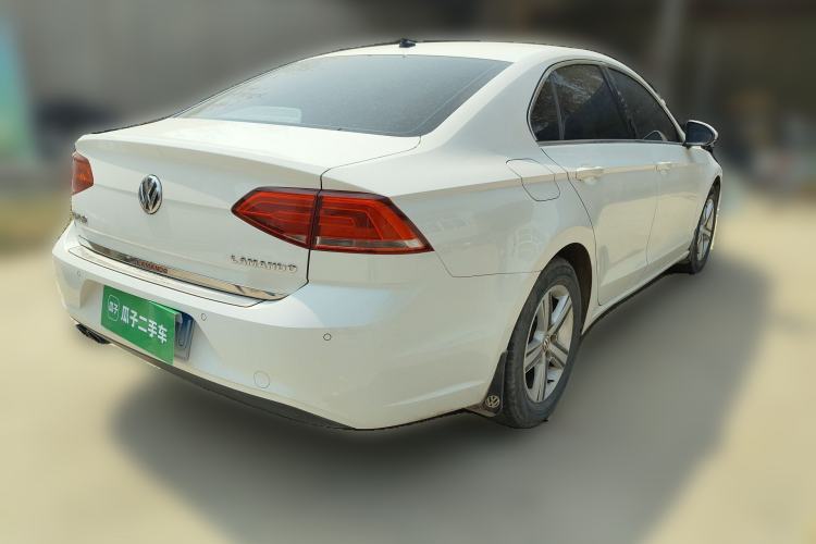 Used Volkswagen Lamando 2017 230TSI DSG Fashion Edition Rear Right 45 Deg