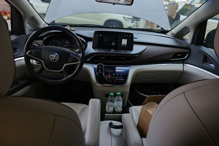 Used Buick GL8 2021 Land Cruiser Executive Class 652T Smart Luxury Model