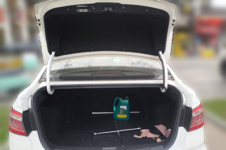 Used CHANGAN Eado DT 2018 1.6L Manual Comfort Model Trunk