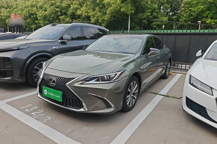 Used Lexus ES 2020 200 Excellence Edition