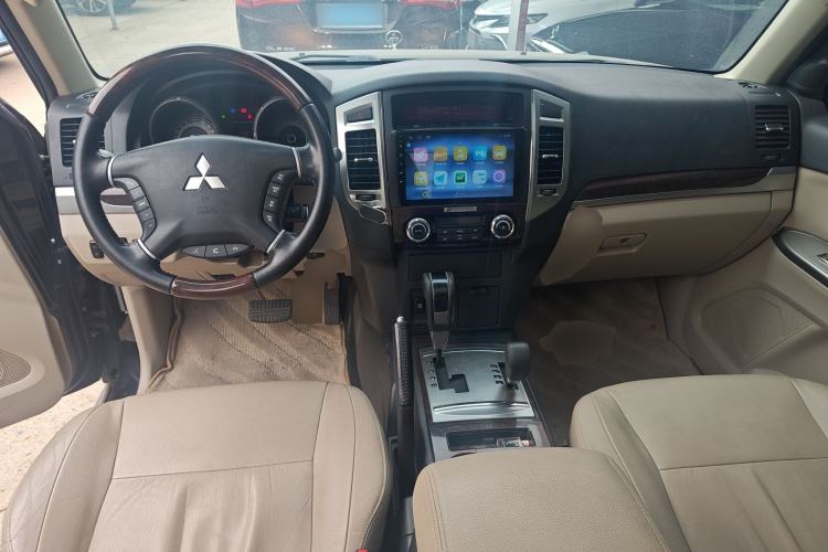 Used Mitsubishi Pajero 2019 V97 3.8L 5-Door GLS Middle East Edition