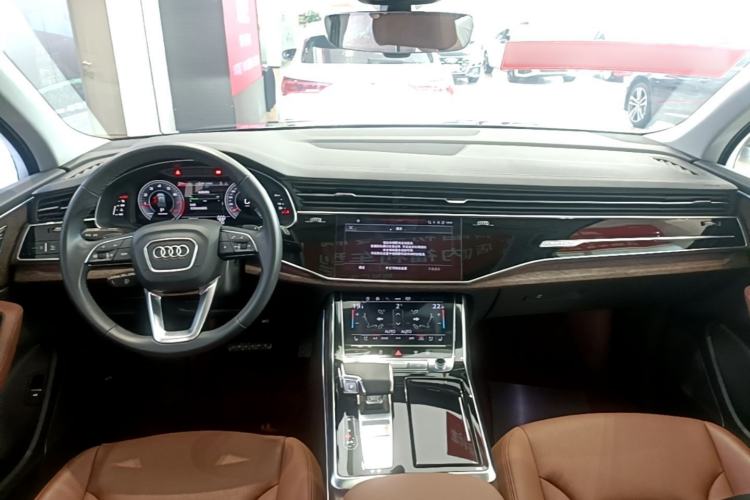Used Audi Q7 2023 45 TFSI quattro S line Sport model