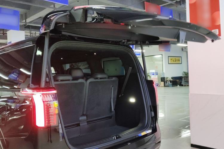 Used Zeekr 009 2022 WE Edition
