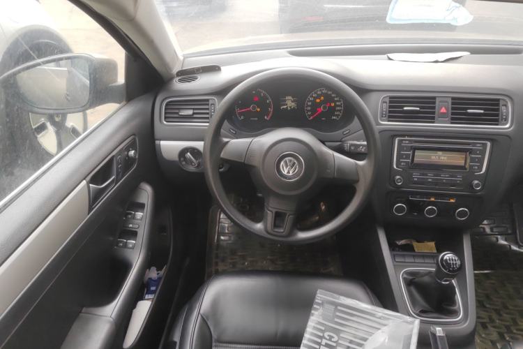 Used Volkswagen Sagitar 2012 1.6L Manual Comfort Model