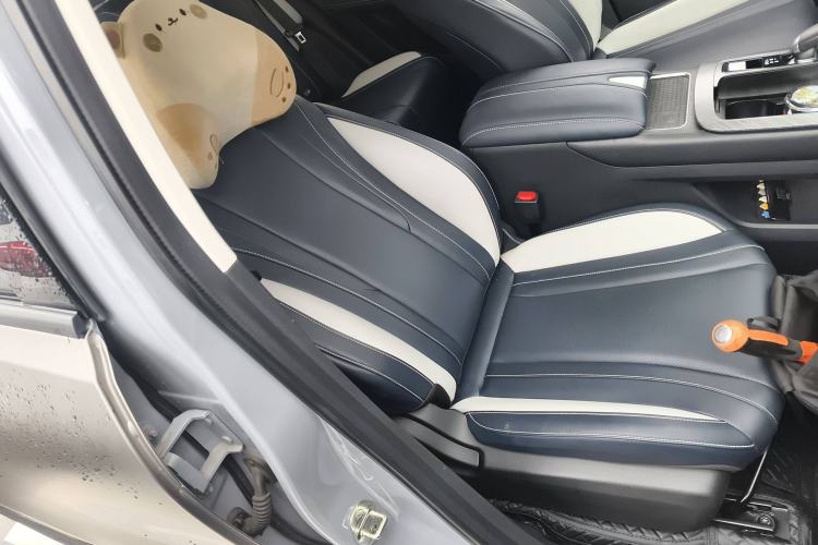 Used Venucia V 2023 260T Idol Edition Pro
