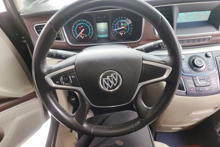 Used Buick GL8 2015 2.4L Luxury Business Premium Edition