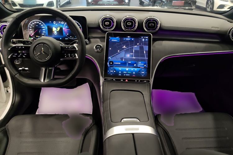 Used Mercedes-Benz C-Class 2023 Restyled C 260 L Sport Edition Center Console