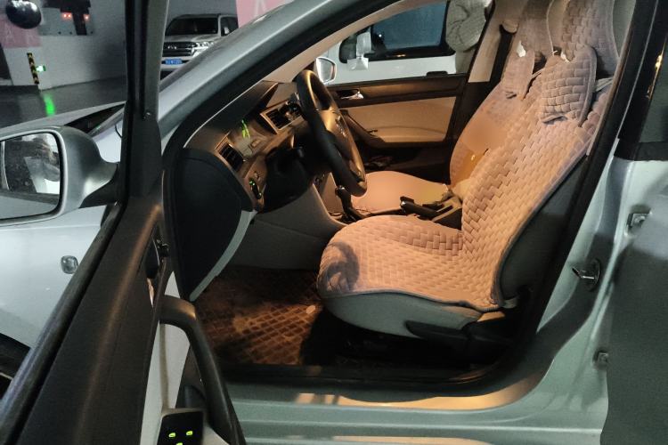 Used Skoda Rapid 2015 1.6L Automatic Smart Selection Model
