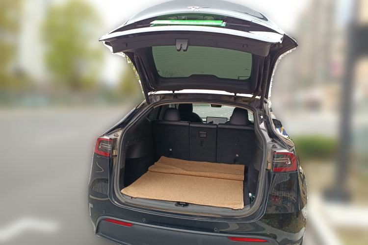 Used Tesla Model Y 2021 Long-Range All-Wheel-Drive Version 3D7