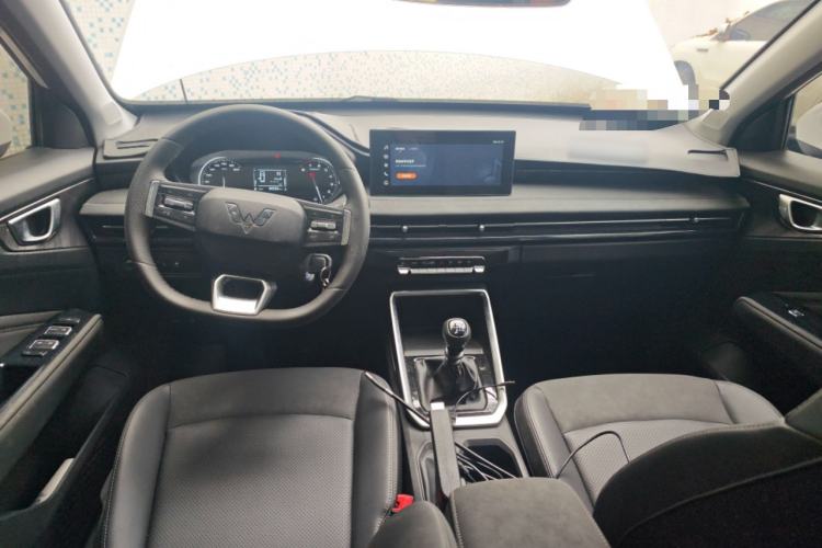 Used Wuling Alvez 2022 1.5L Manual Comfort Version
