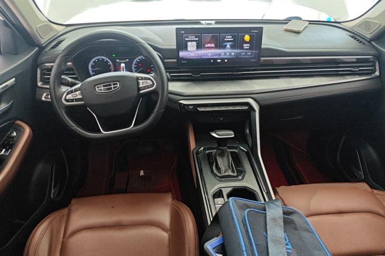 Used Geely Auto Vision X6 2021 PRO 1.4T Automatic Prestige Model Center Console