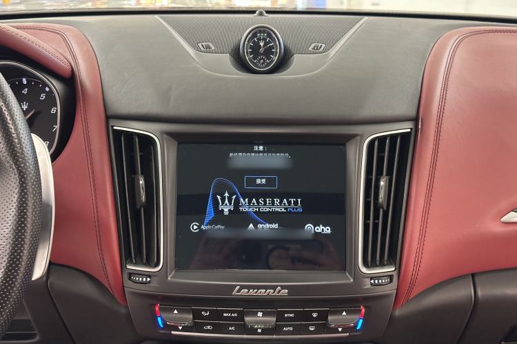 Used Maserati Levante 2016 3.0T Standard Edition Interior 3