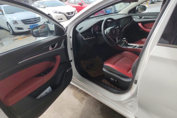 Used CHANGAN Eado 2019 Blue Whale Edition 280T GDI DCT High-Speed Model
