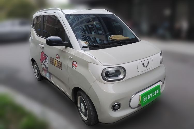 Used Wuling Hongguang MINIEV 2024 3rd Generation 170 km Front Right 45 Deg