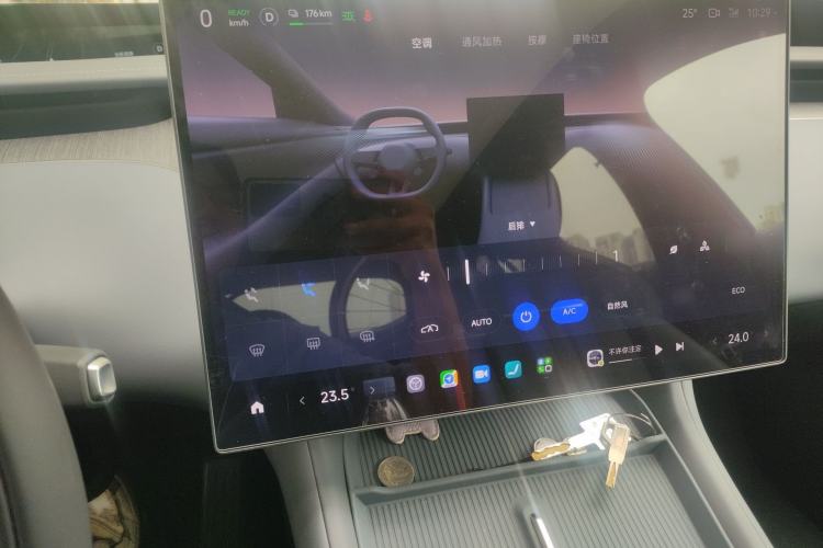 Used Xiaomi Auto YU7 2025 Ultra-Long Range All-Wheel Drive Pro Version Audio And AC Panel