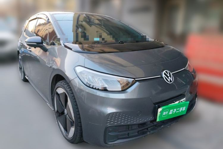 Used Volkswagen ID.3 2023 Pure Smart Edition Front Right 45 Deg