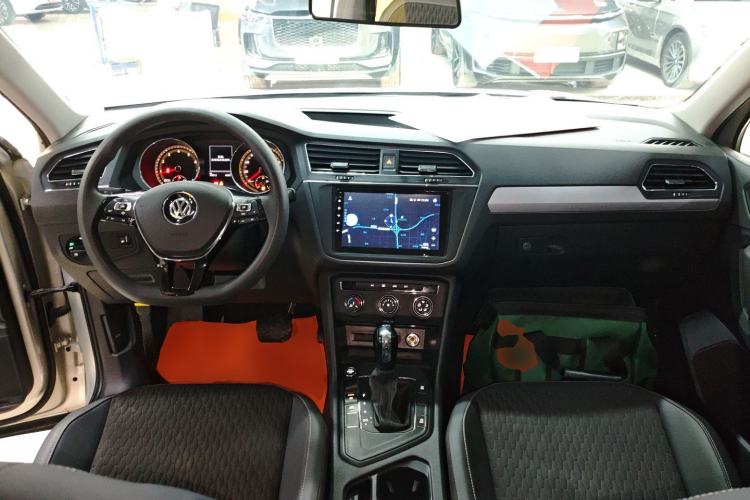 Used Volkswagen Tiguan L 2020 330TSI Automatic Two-Wheel Drive Luxury Edition China VI Standard