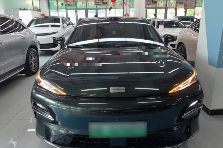 Used Geely Galaxy 8 2025 130km EM-P Starship Edition
