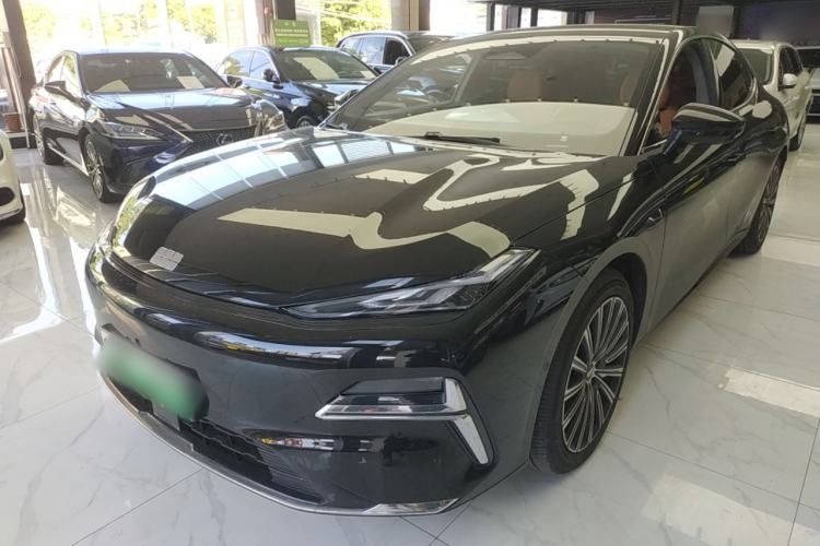 Used Geely Galaxy 8 2025 130km EM-i Flagship Edition