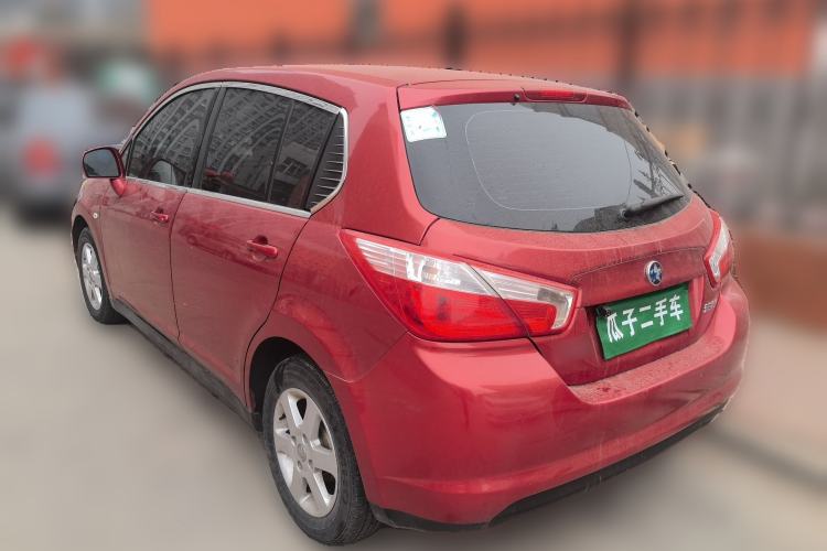 Used Venucia R50 2013 1.6L Automatic Luxury Edition