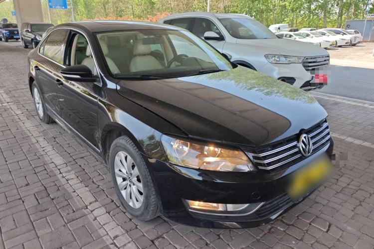 Used Volkswagen Passat 2015 1.8TSI DSG Prestige Edition Front Right 45 Deg