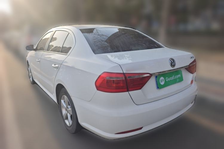 Used Volkswagen Lavida 2013 Revised Classic 1.6L Automatic Fashion Edition
