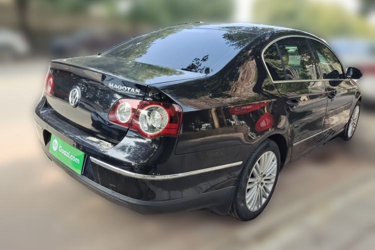 Used Volkswagen Magotan 2011 2.0 TSI DSG Luxury Edition Rear Right 45 Deg