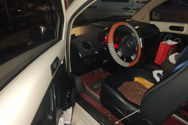 Used Volkswagen Beetle 2010 1.6 AT