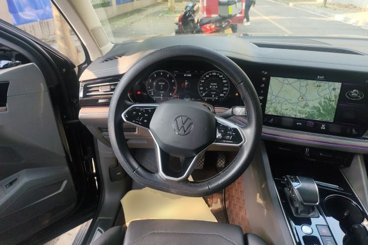 Used Volkswagen Touareg 2021 3.0 TSI Prestige Edition Classic Sport Package Steering Wheel