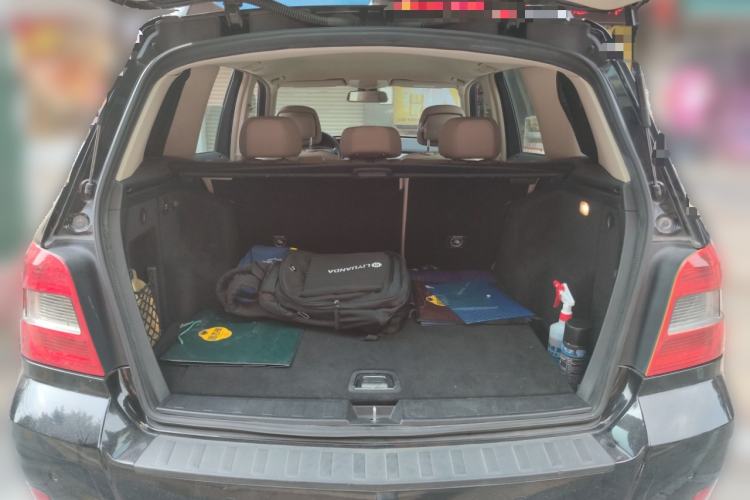 Used Mercedes-Benz GLK-Class 2011 GLK 300 4MATIC Luxury Model
