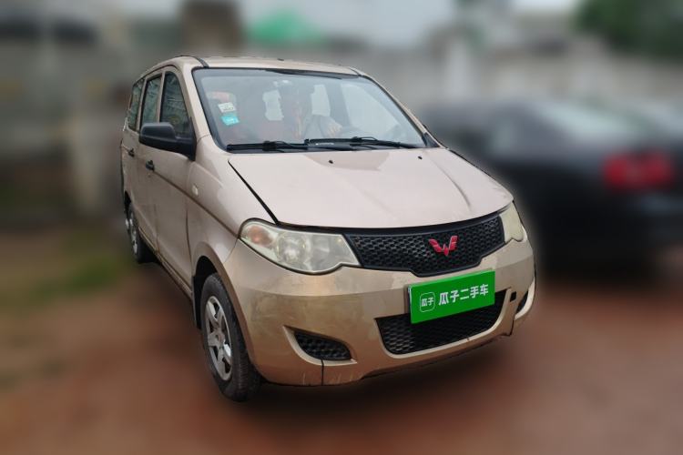 Used Wuling Hongguang 2010 1.2L Base Version China IV Standard Front Right 45 Deg