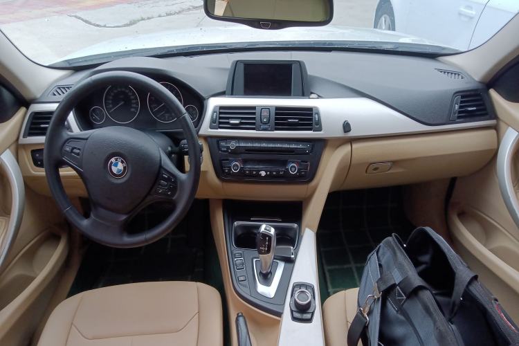 Used BMW 3 Series 2014 320Li Fashion Model
