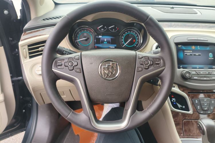 Used Buick LaCrosse 2013 2.4L SIDI Leading Comfort Version
