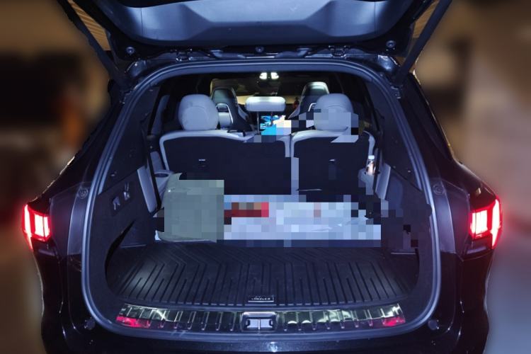 Used Lynk & Co 09 EM-P 2023 2.0TD EM-P Long-Range Version PM 7-Seater
