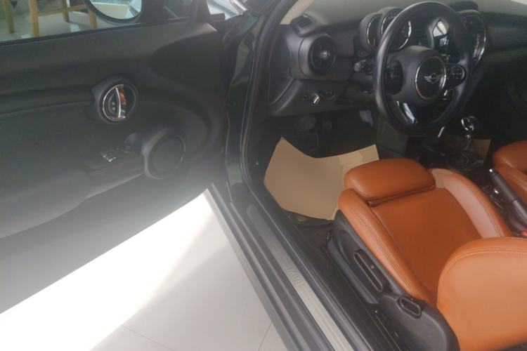 Used MINI 2016 1.5T COOPER Driver Seat