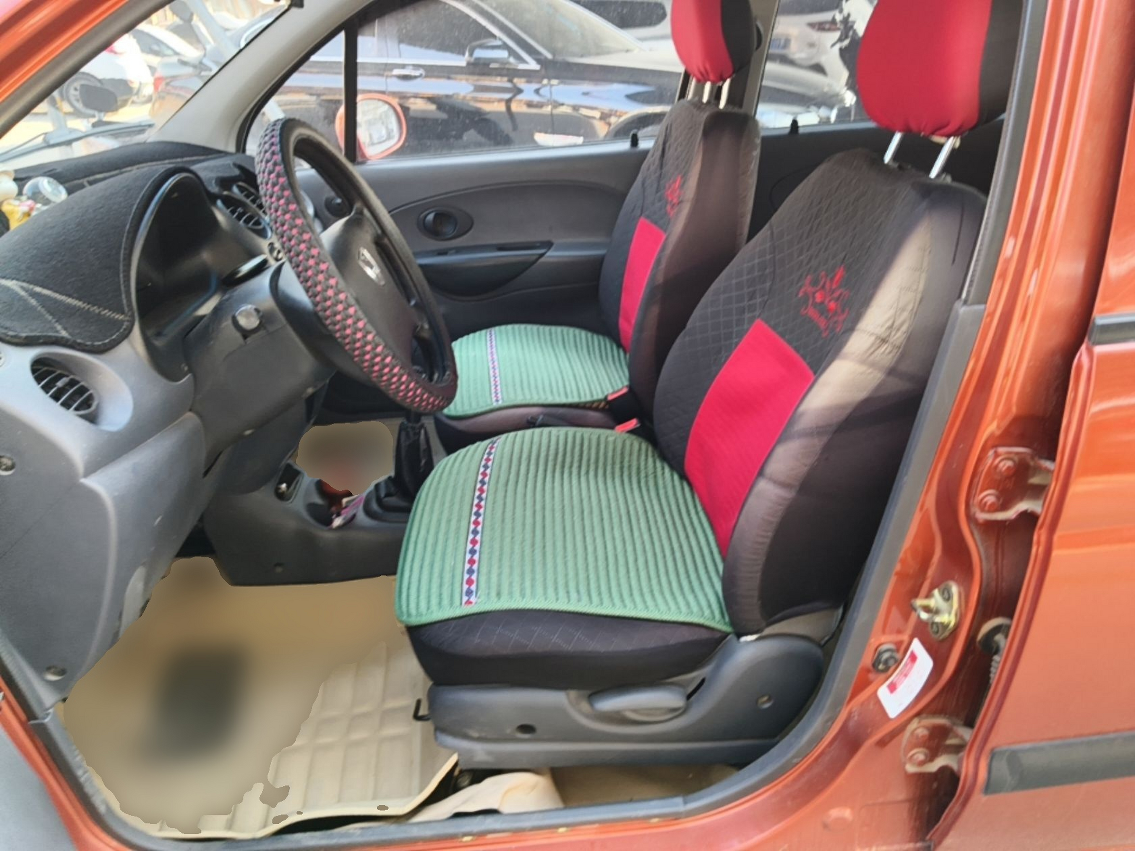 Vordere Reihe im Auto