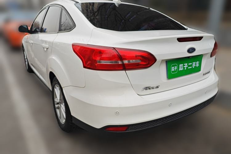 Used Ford Focus 2018 Sedan Classic 1.6L Automatic Trendy SmartDrive Edition
