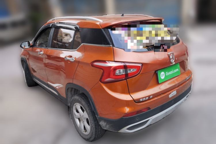 Used Baojun 510 2017 1.5L manual Comfort trim