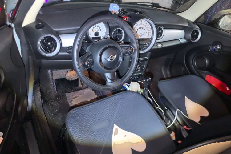 Used MINI 2012 1.6L COOPER Baker Street Center Console