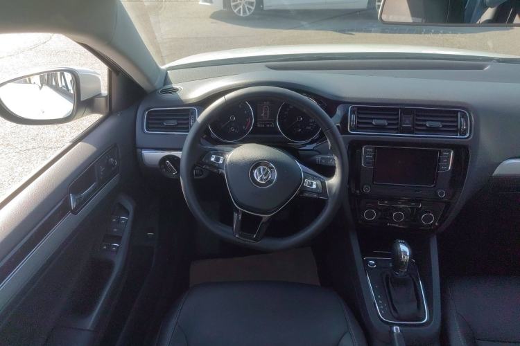 Used Volkswagen Sagitar 2018 280TSI DSG Comfort Model
